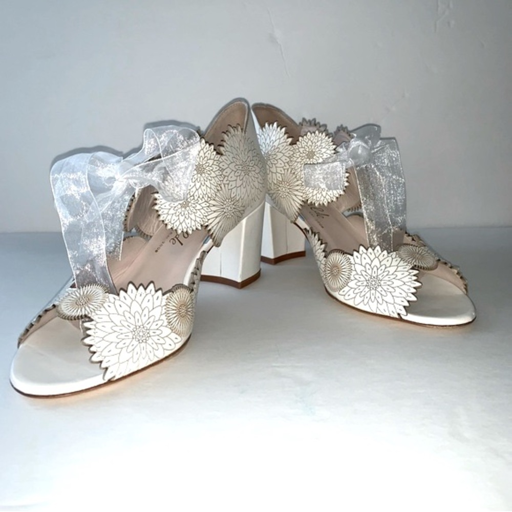 Anthropologie BHLDN Harriet Wilde Dahlia Ivory Floral Wedding Shoes Block Heel 9